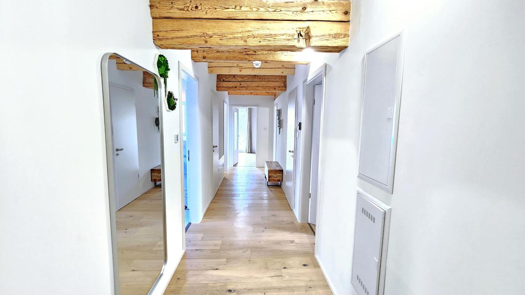 Wood World Luxury - Massage - Bergblick - Tranpolin- Parken Apartamento Markdorf Exterior foto