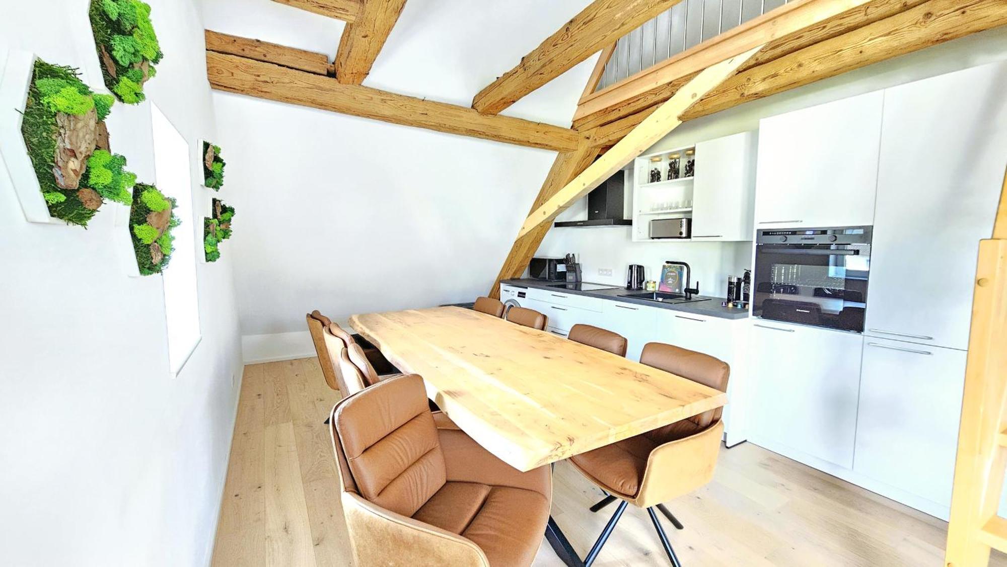 Wood World Luxury - Massage - Bergblick - Tranpolin- Parken Apartamento Markdorf Exterior foto