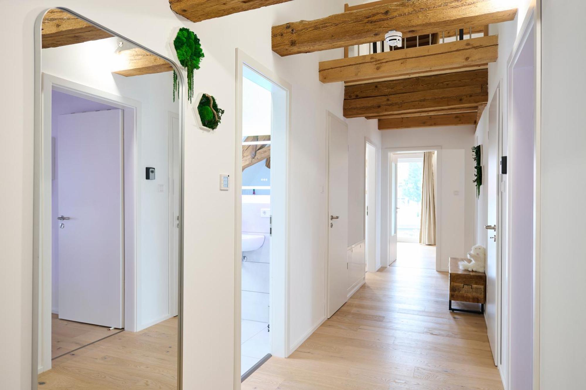 Wood World Luxury - Massage - Bergblick - Tranpolin- Parken Apartamento Markdorf Exterior foto